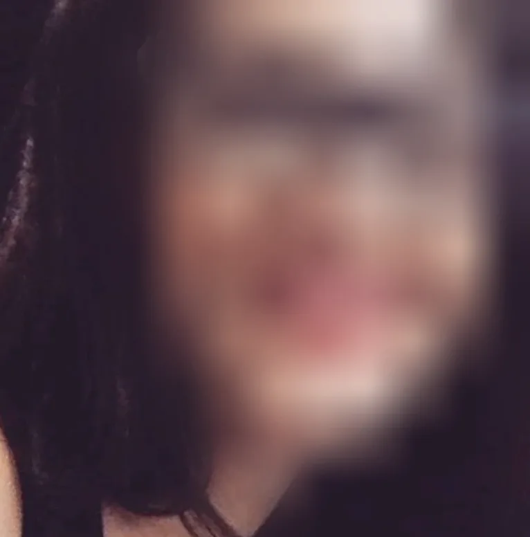 Anisa, 25 anni